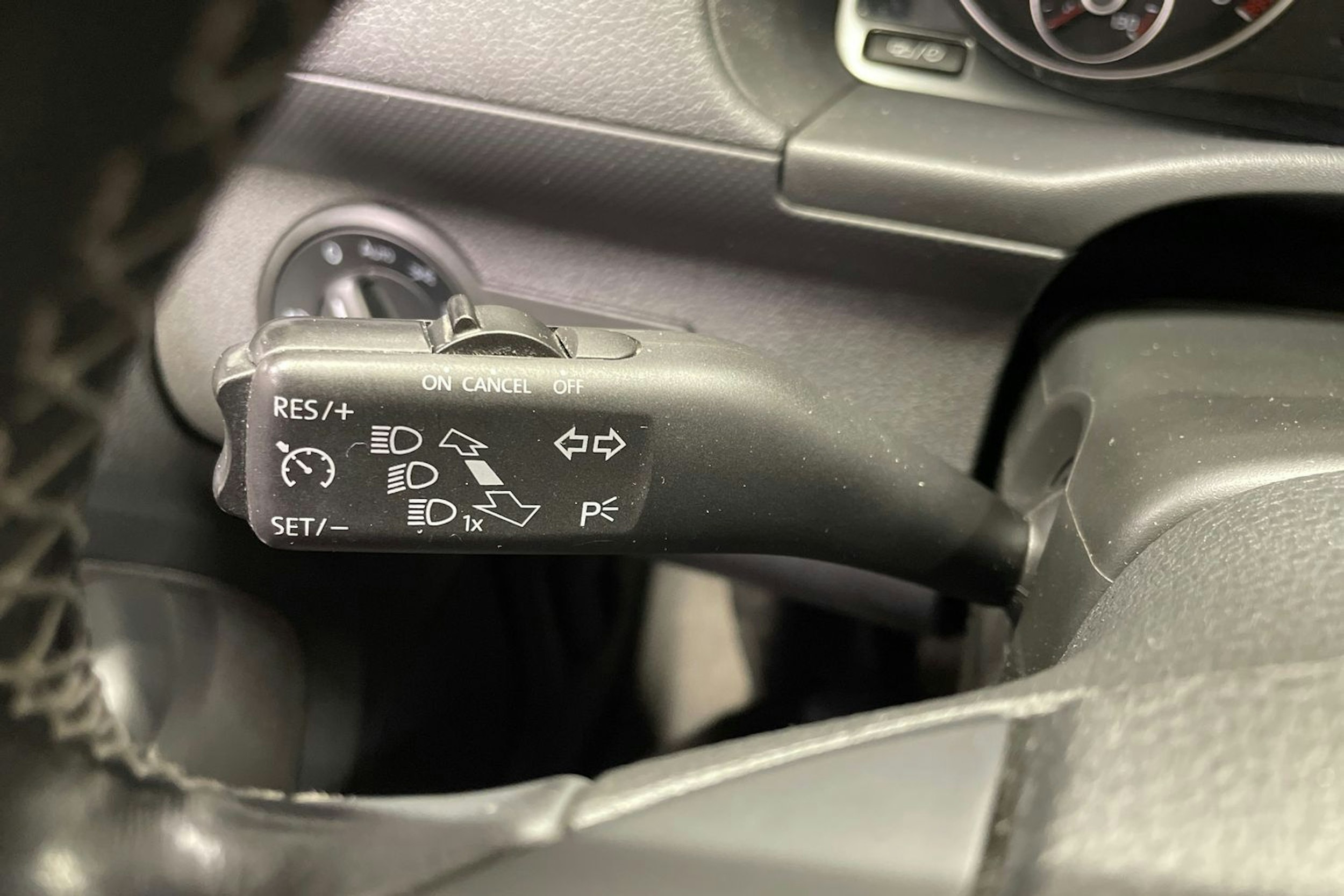 valkoinen Volkswagen Caddy 2014 kuva 26.