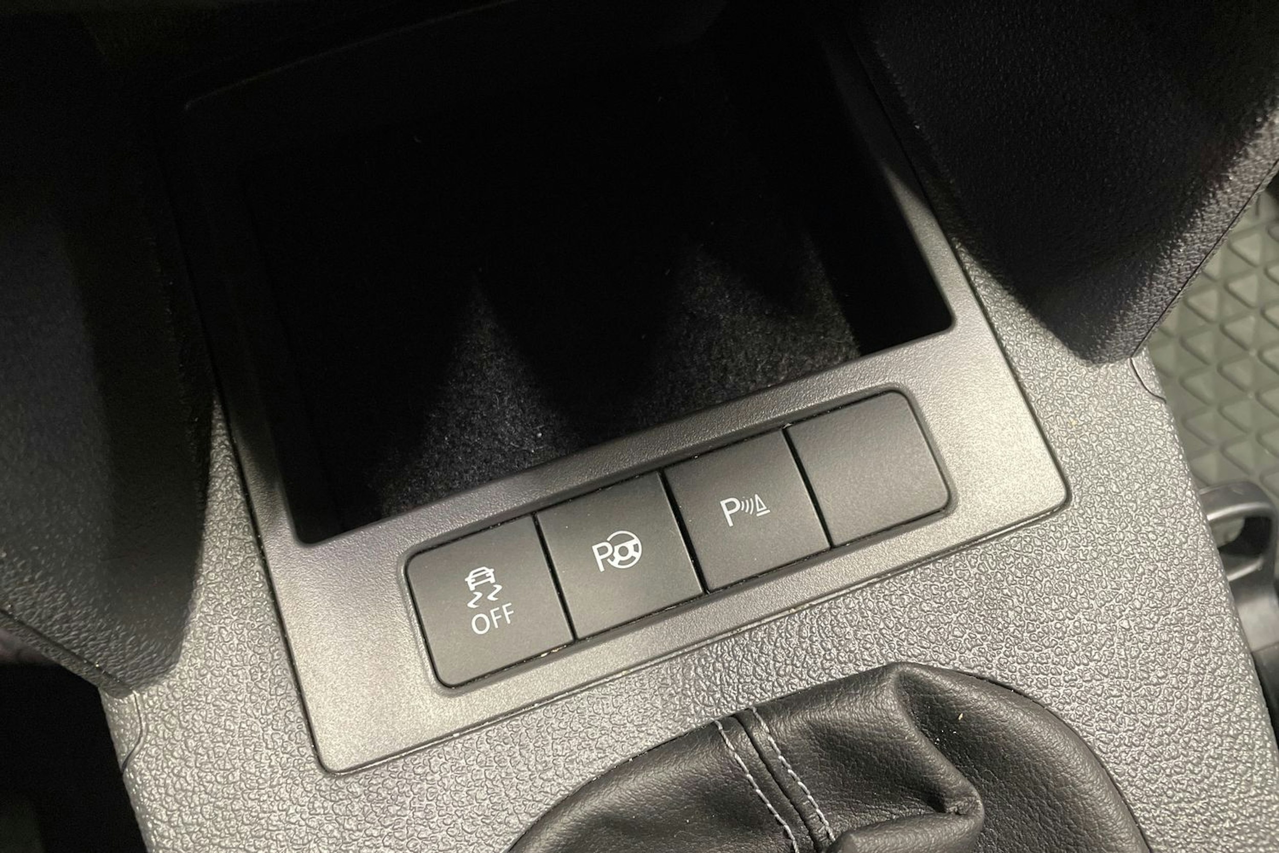 valkoinen Volkswagen Caddy 2014 kuva 29.