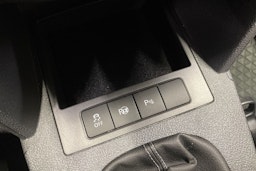 valkoinen Volkswagen Caddy 2014 kuva 29.