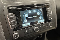 valkoinen Volkswagen Caddy 2014 kuva 33.