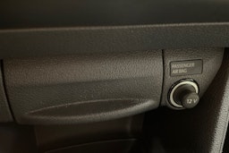 valkoinen Volkswagen Caddy 2014 kuva 36.