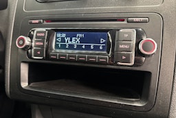 harmaa Volkswagen Caddy 2014 kuva 13.