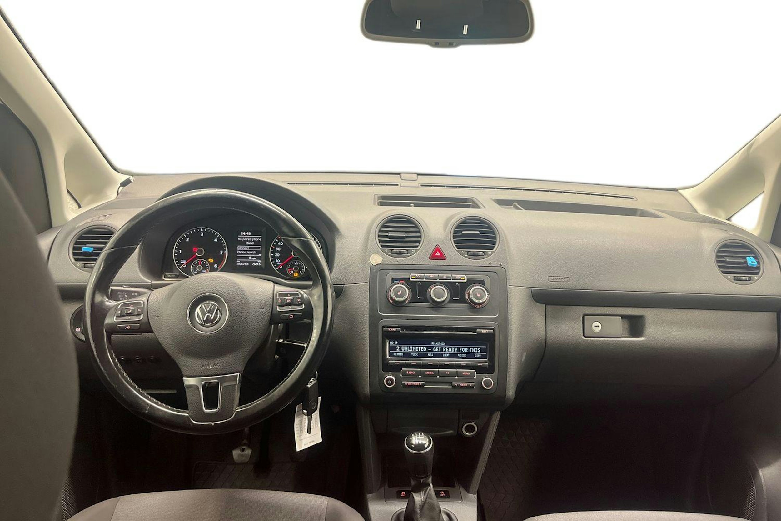 valkoinen Volkswagen Caddy 2015 kuva 12.