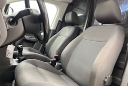 valkoinen Volkswagen Caddy 2015 kuva 17.