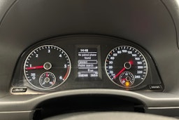 valkoinen Volkswagen Caddy 2015 kuva 23.