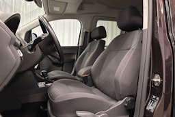 violetti Volkswagen Caddy 2015 kuva 16.