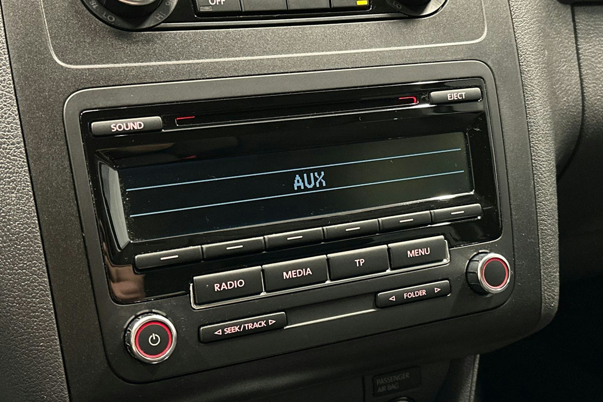 violetti Volkswagen Caddy 2015 kuva 23.