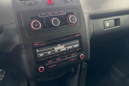 Valkoinen Volkswagen CADDY 2015 kuva 16.