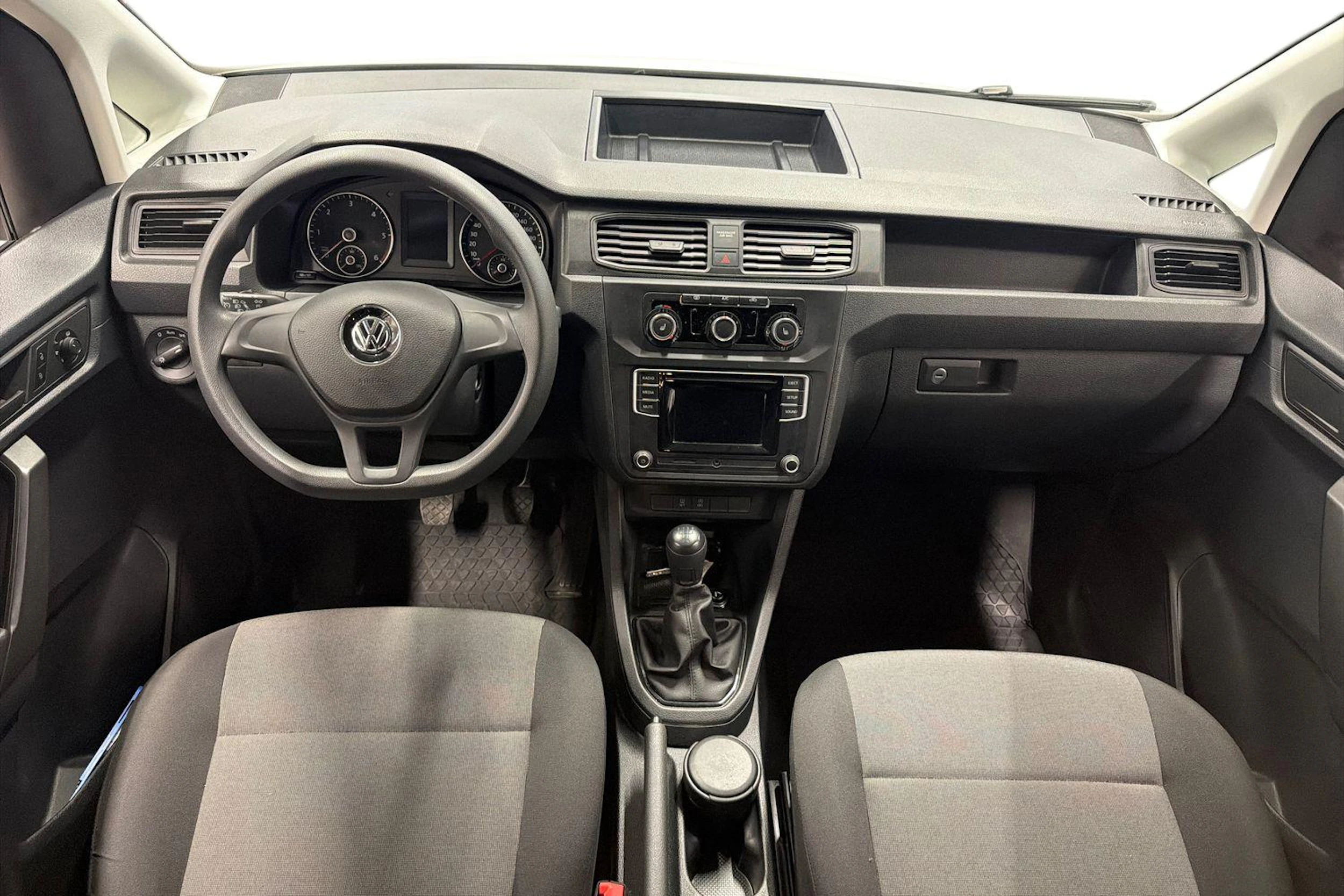 Valkoinen Volkswagen CADDY 2016 kuva 9.