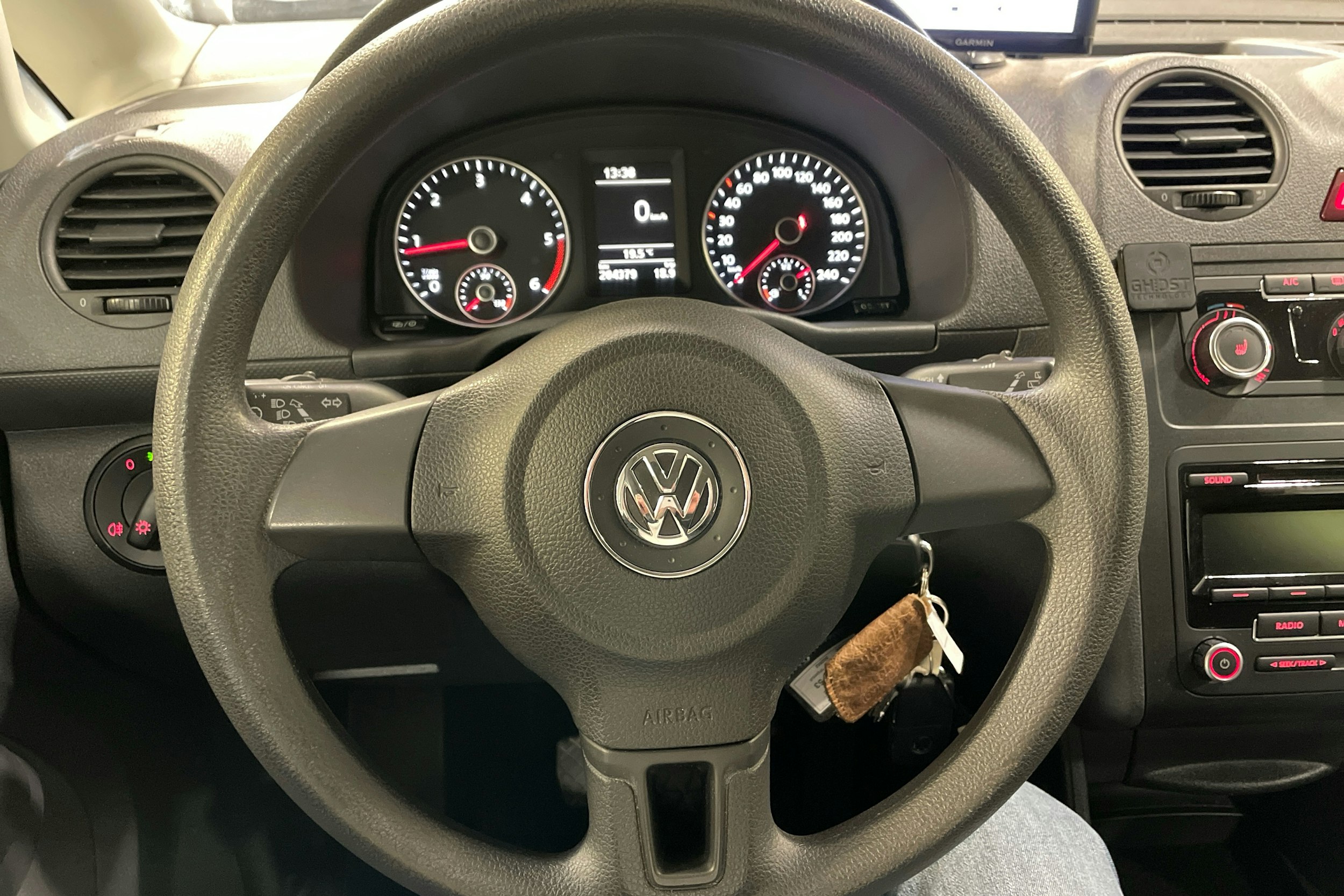 Harmaa Volkswagen CADDY 2015 kuva 14.