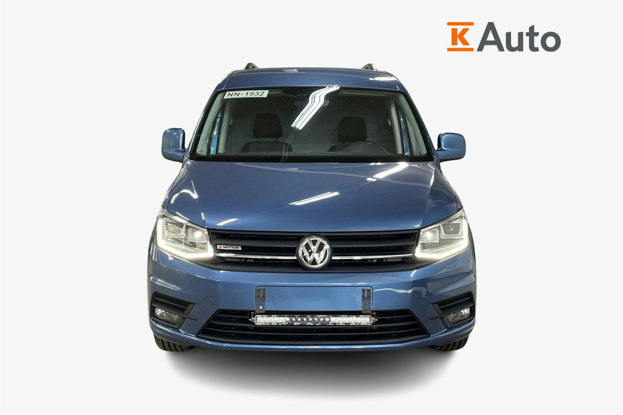 sininen Volkswagen Caddy 2016 kuva 5.
