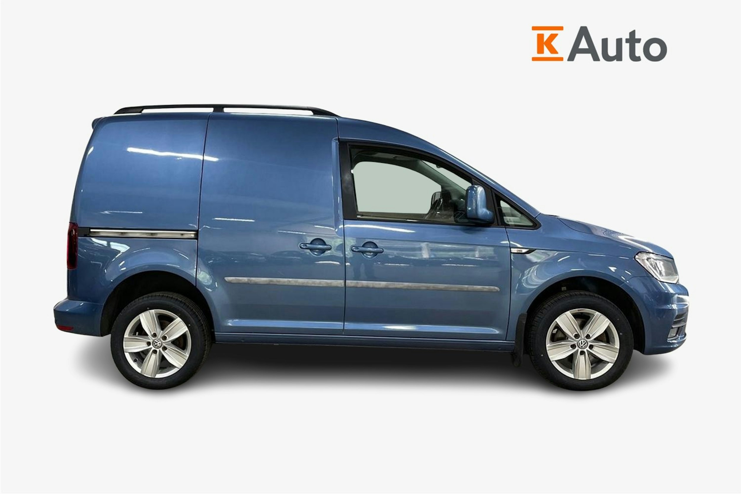 sininen Volkswagen Caddy 2016 kuva 6.