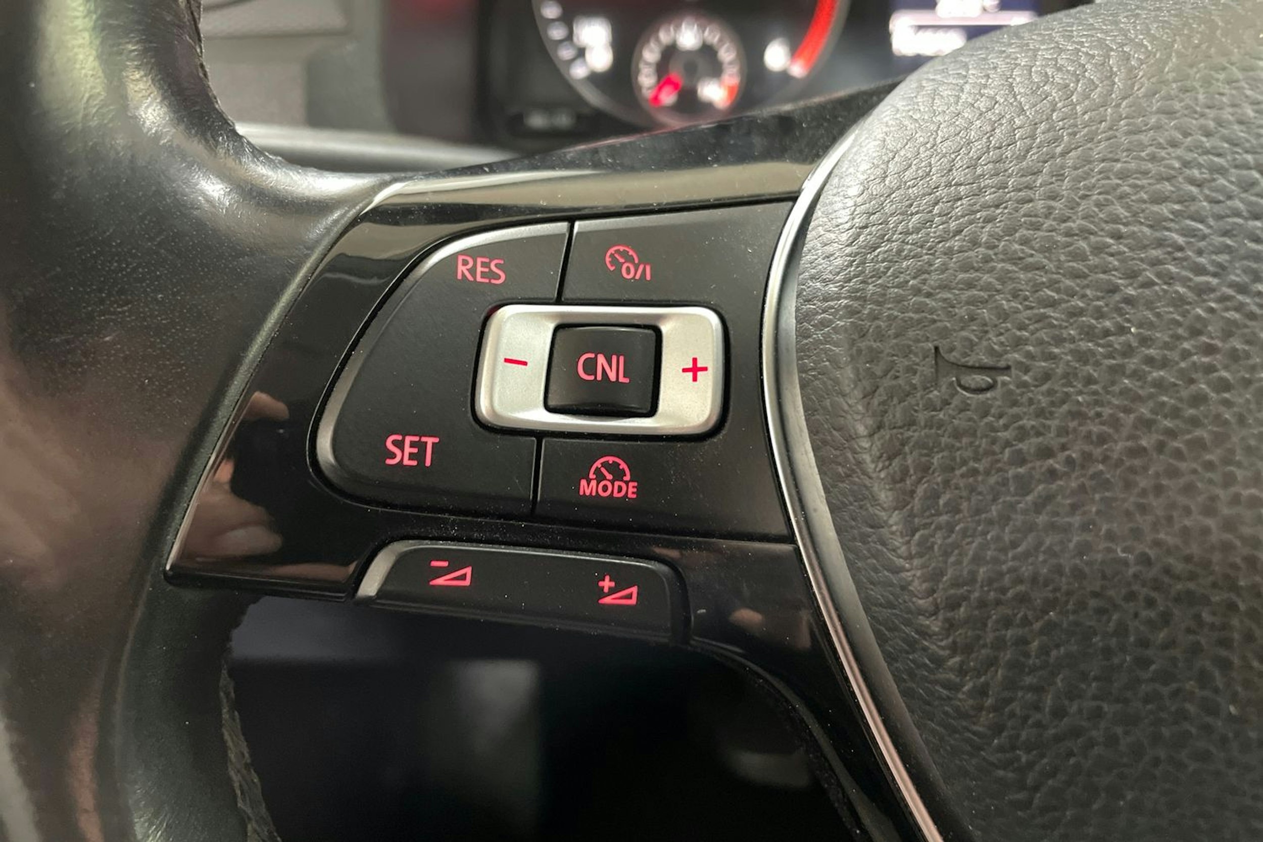 sininen Volkswagen Caddy 2016 kuva 20.