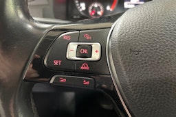 sininen Volkswagen Caddy 2016 kuva 20.