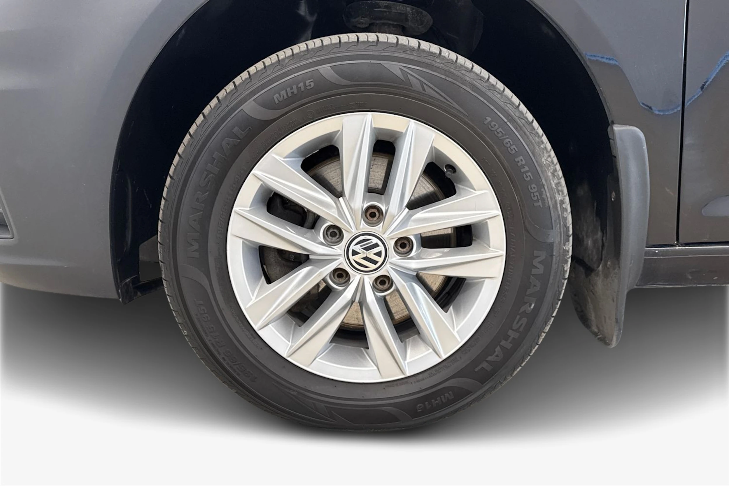 musta Volkswagen Caddy 2016 kuva 12.