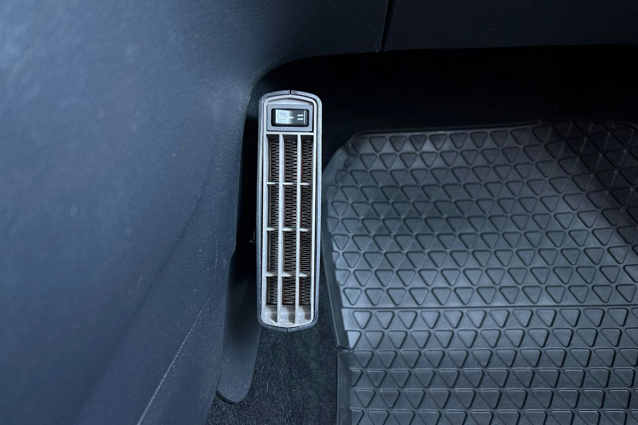 Sininen Volkswagen CADDY 2016 kuva 18.