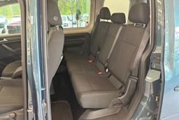 vihreä Volkswagen Caddy 2016 kuva 4.