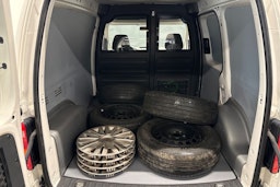 Valkoinen Volkswagen CADDY 2016 kuva 15.