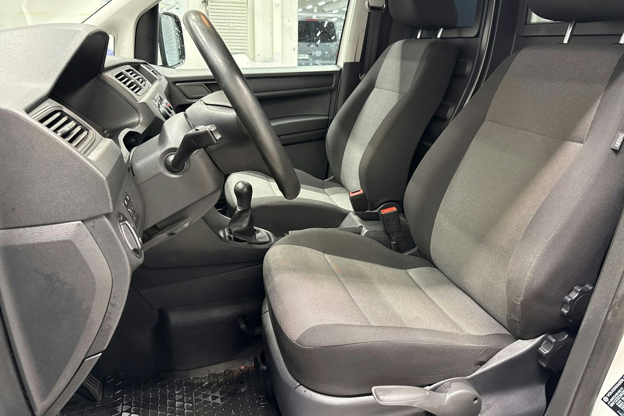 Valkoinen Volkswagen CADDY 2016 kuva 16.