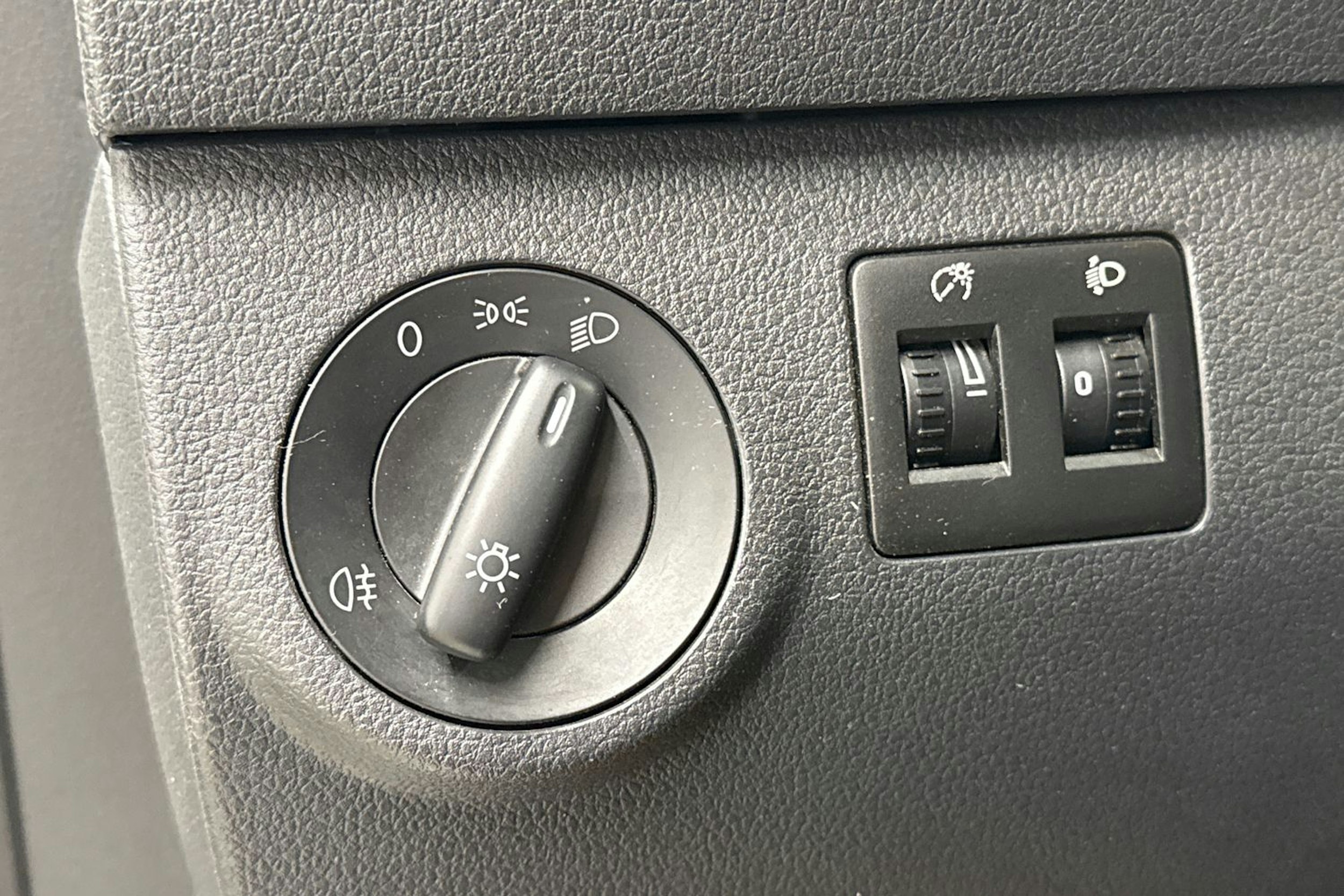 Valkoinen Volkswagen CADDY 2016 kuva 18.