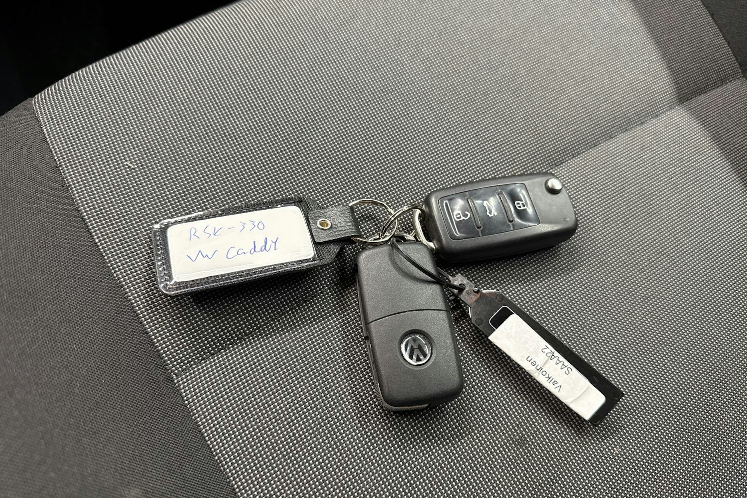 Valkoinen Volkswagen CADDY 2016 kuva 22.