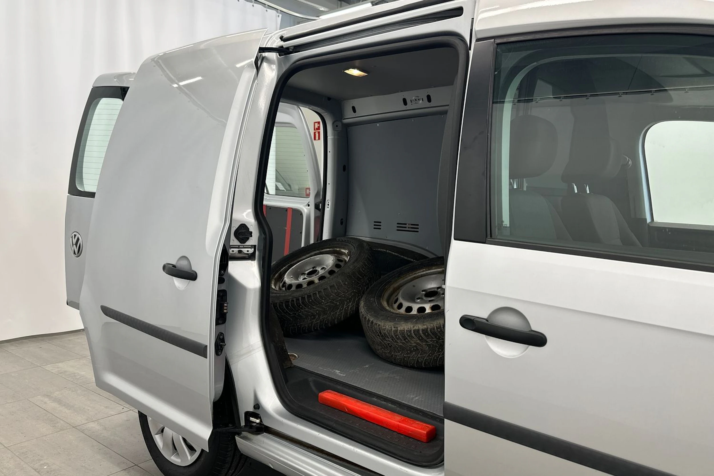 hopea Volkswagen Caddy 2016 kuva 11.