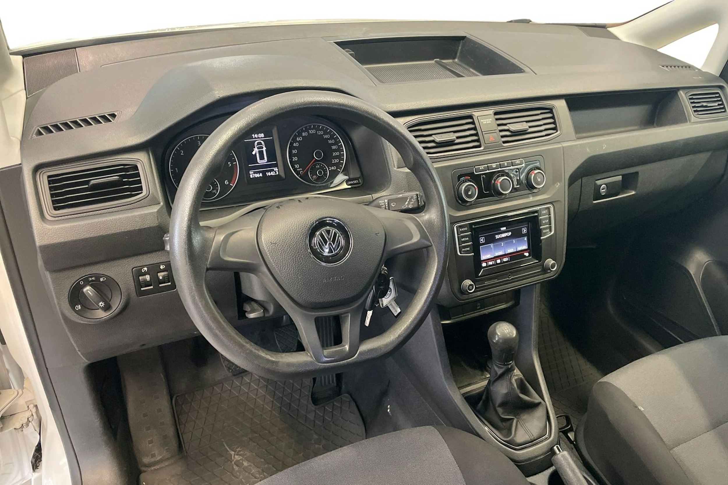 Valkoinen Volkswagen CADDY 2016 kuva 9.