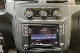valkoinen Volkswagen Caddy 2017 kuva 21.
