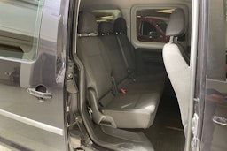 musta Volkswagen Caddy 2017 kuva 16.