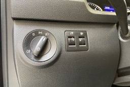 musta Volkswagen Caddy 2017 kuva 25.