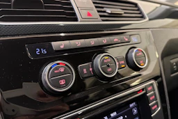 musta Volkswagen Caddy 2017 kuva 15.