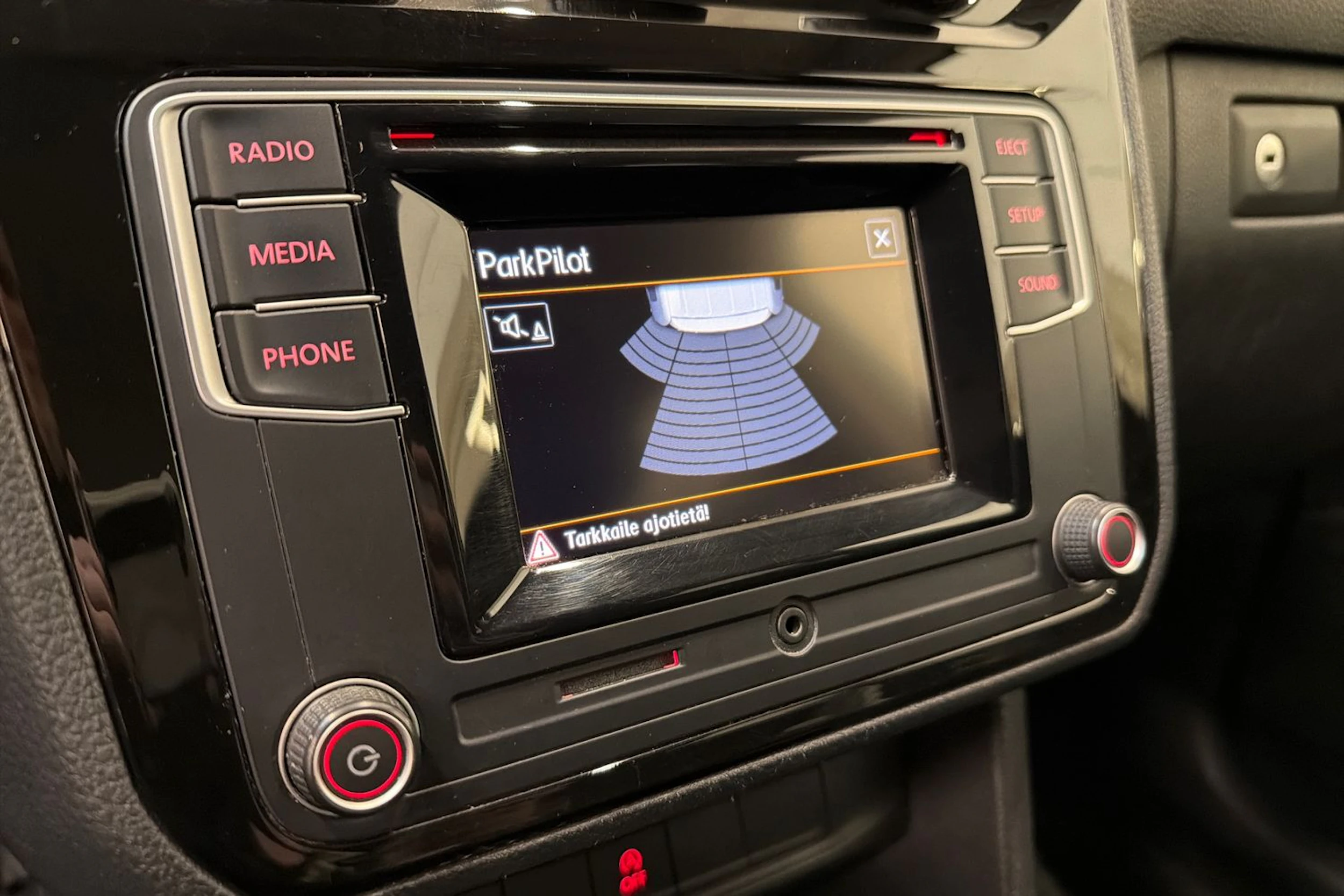 musta Volkswagen Caddy 2017 kuva 17.