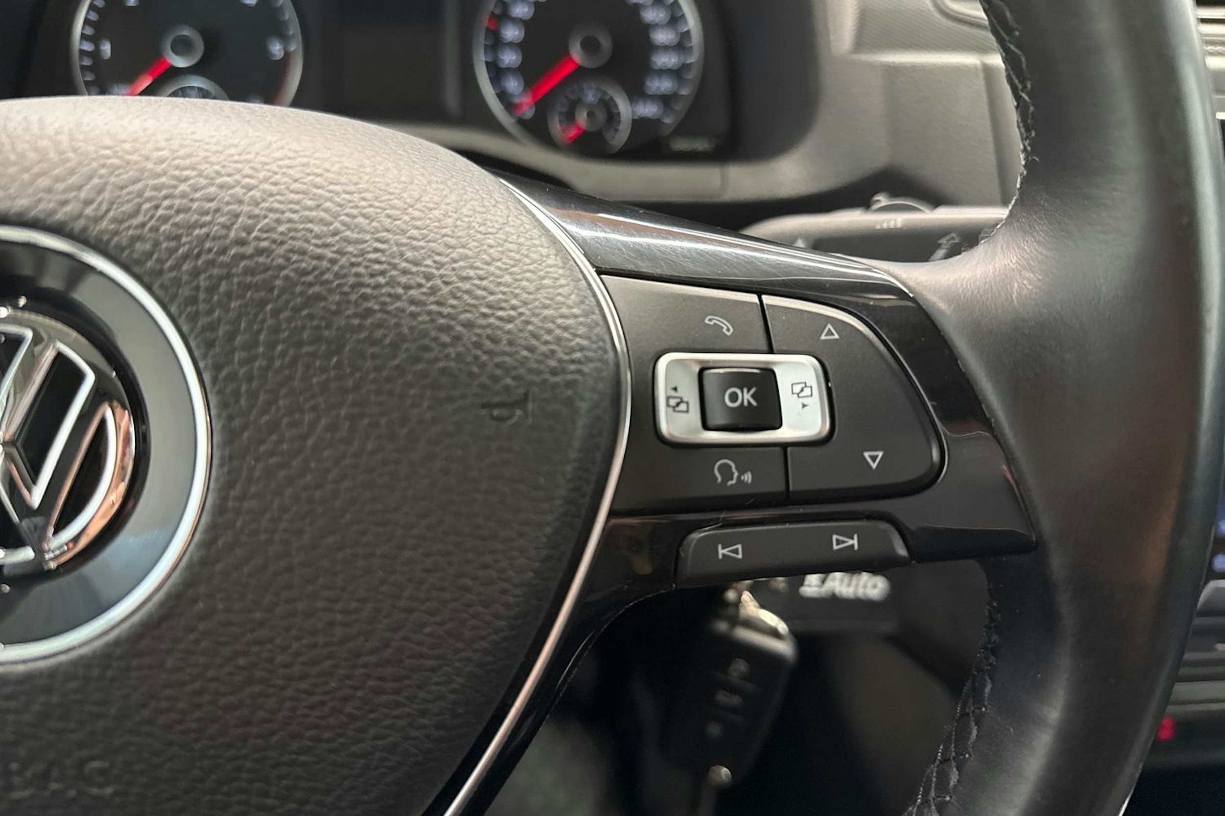 valkoinen Volkswagen Caddy Maxi 2017 kuva 15.
