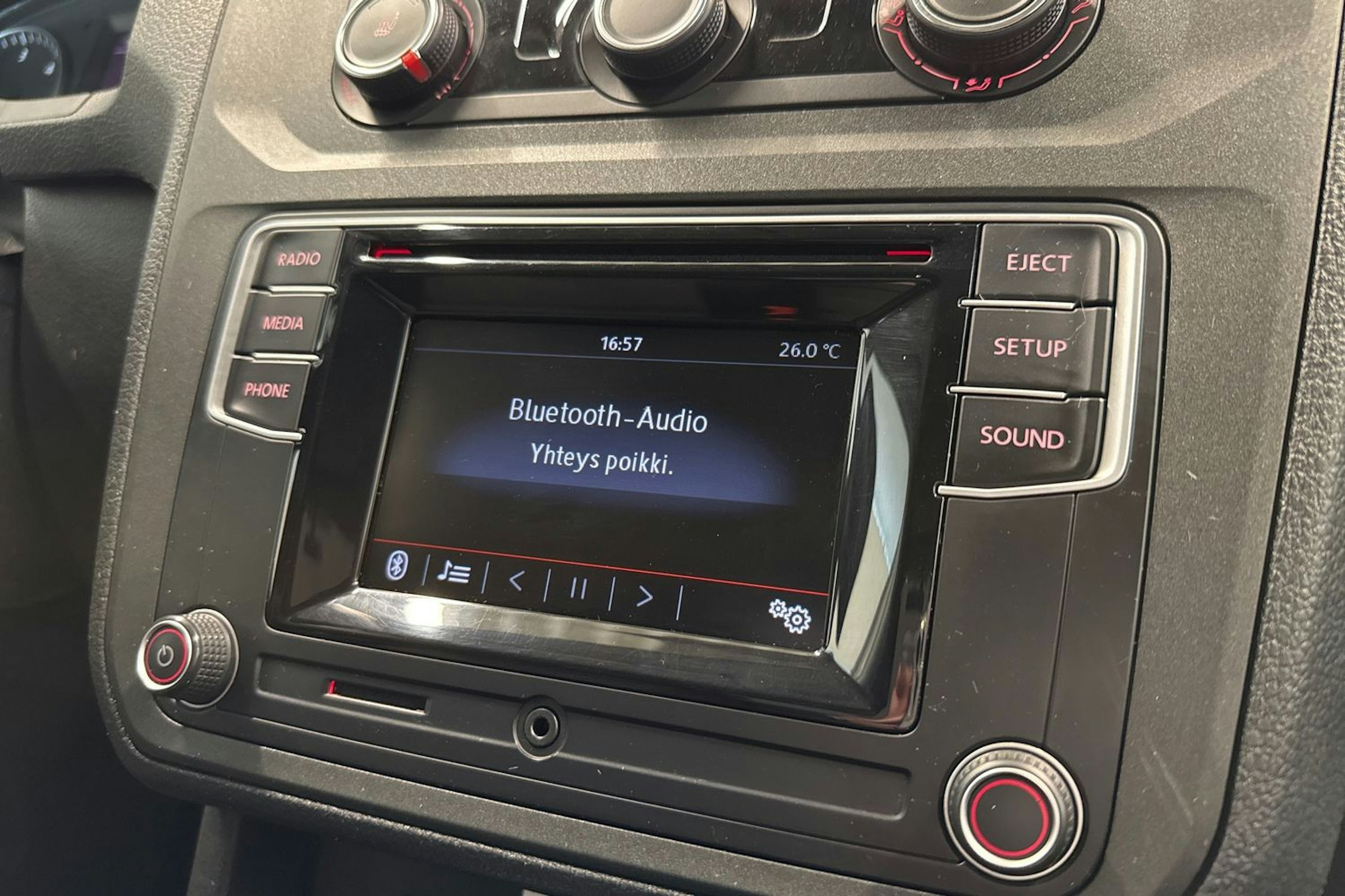valkoinen Volkswagen Caddy Maxi 2017 kuva 22.