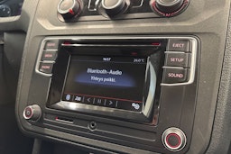 valkoinen Volkswagen Caddy Maxi 2017 kuva 22.