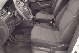 valkoinen Volkswagen Caddy 2018 kuva 15.