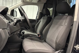 sininen Volkswagen Caddy 2018 kuva 16.