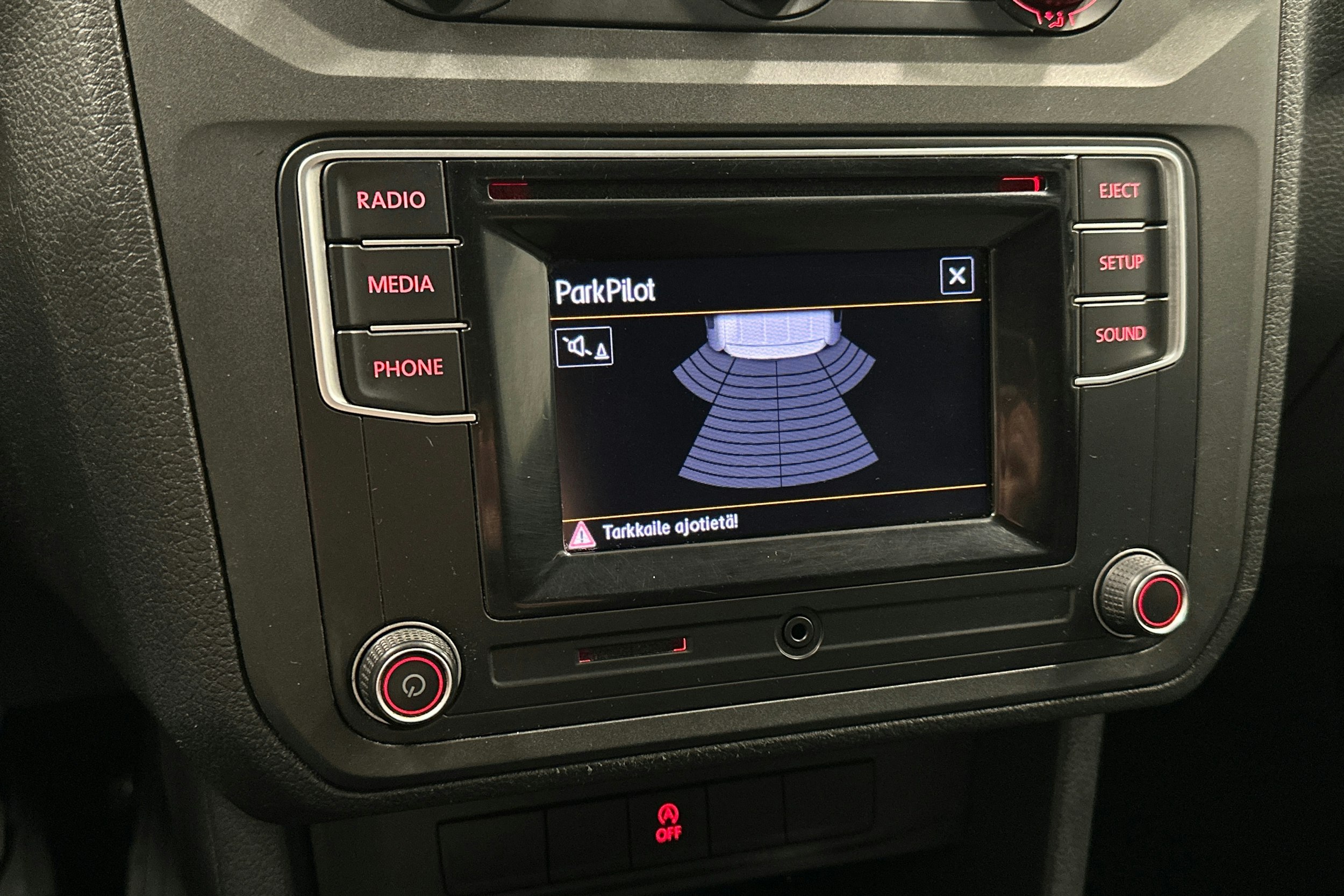 sininen Volkswagen Caddy 2018 kuva 25.