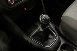 sininen Volkswagen Caddy 2018 kuva 27.