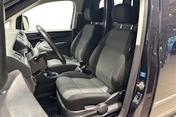 sininen Volkswagen Caddy 2018 kuva 8.