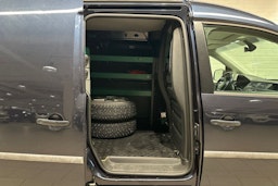 sininen Volkswagen Caddy 2018 kuva 11.