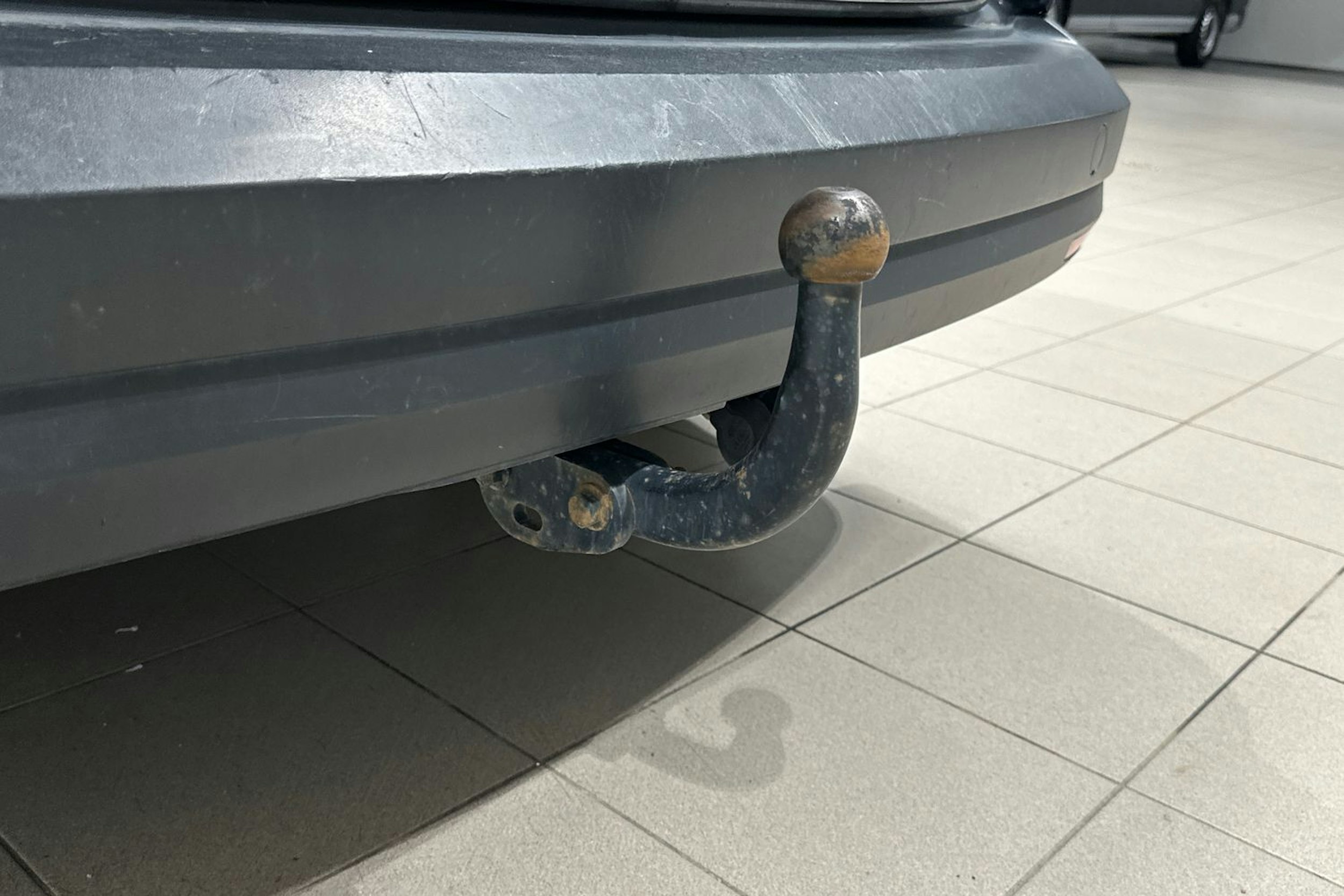sininen Volkswagen Caddy 2018 kuva 19.