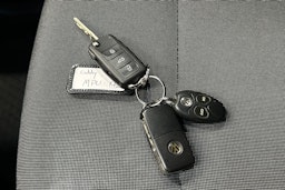 sininen Volkswagen Caddy 2018 kuva 29.