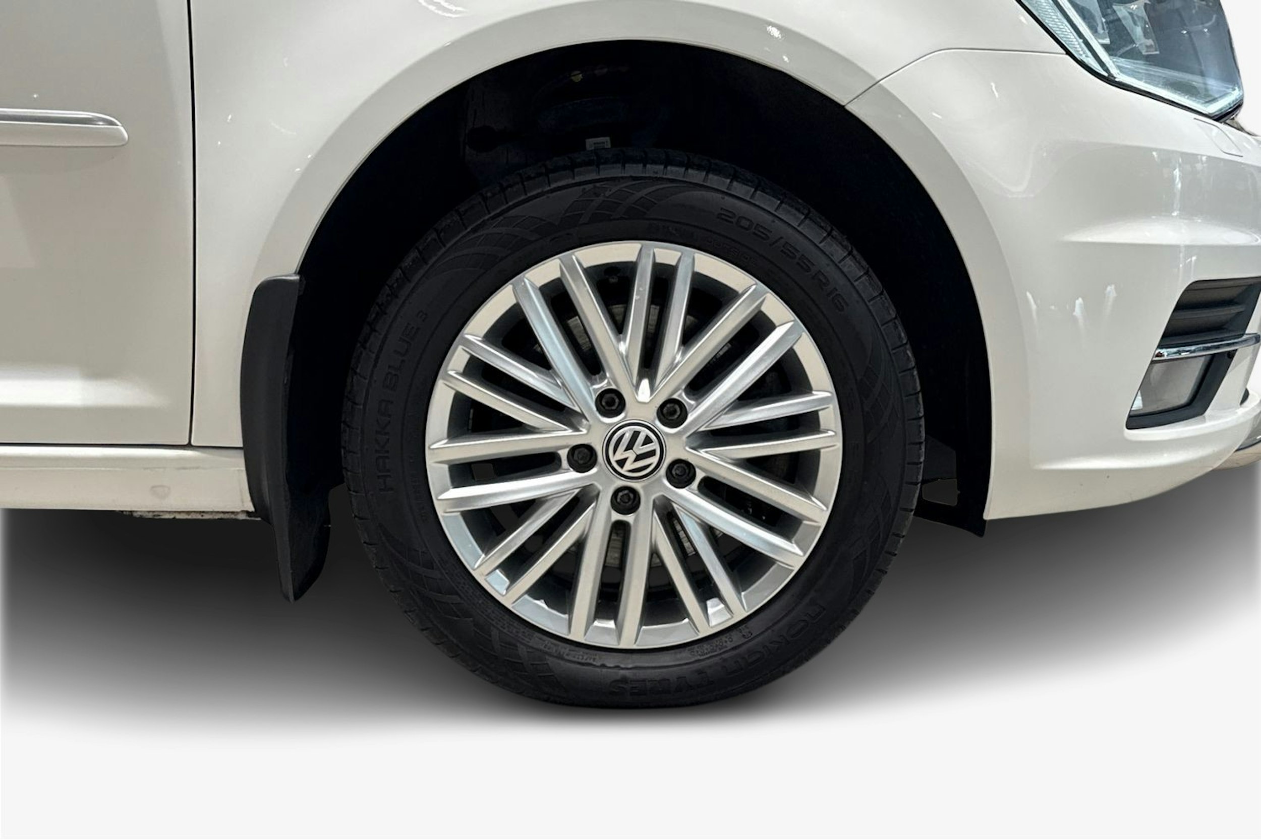 Valkoinen Volkswagen Caddy 2018 kuva 9.