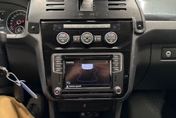 Valkoinen Volkswagen Caddy 2018 kuva 15.