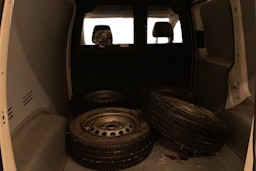 valkoinen Volkswagen Caddy 2018 kuva 3.