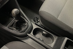 valkoinen Volkswagen Caddy 2018 kuva 19.