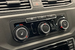 valkoinen Volkswagen Caddy 2018 kuva 21.