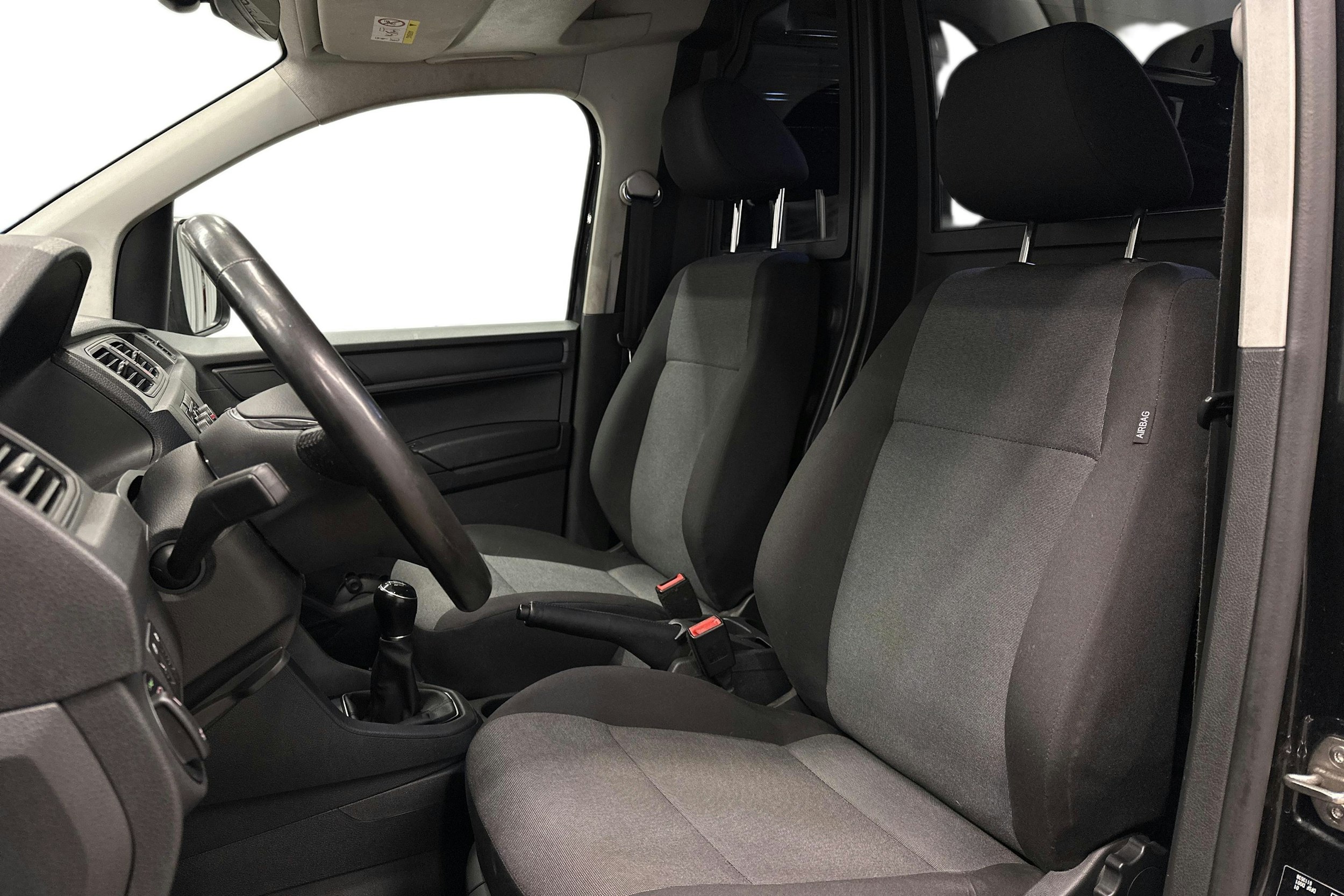 musta Volkswagen Caddy 2019 kuva 11.