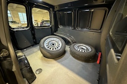 musta Volkswagen Caddy 2019 kuva 20.